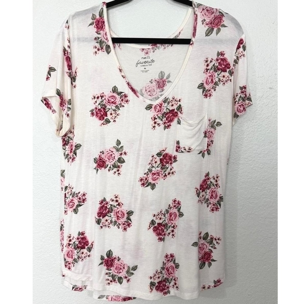 Rue21 Pink Rose Floral V-Neck Pocket Tee